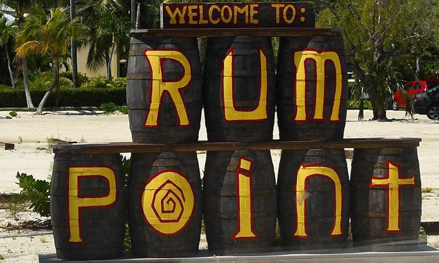 Cayman Yacht Charters, Luxury Boat Rentas Grand Cayman Islands, sting ray city,